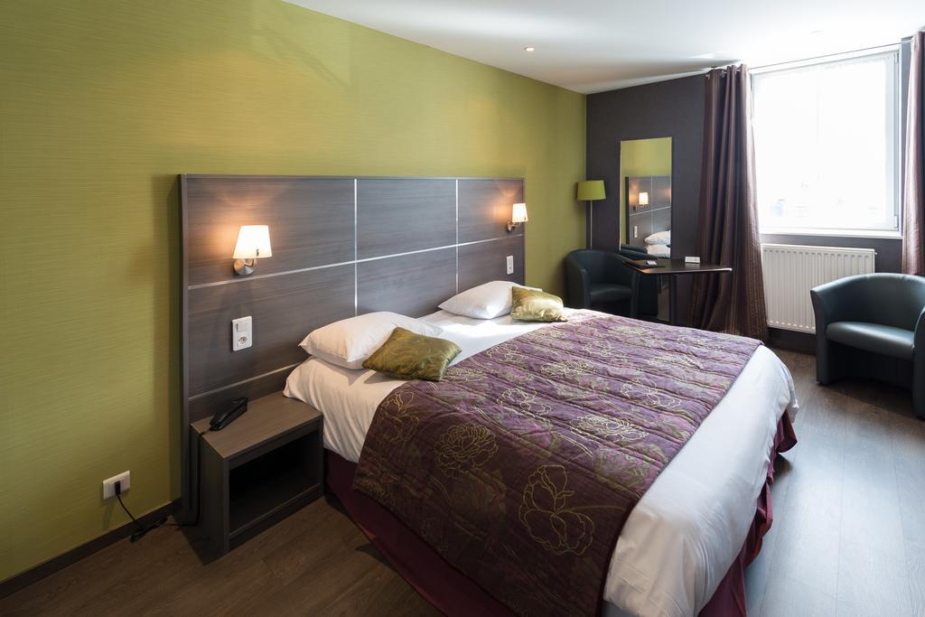 Hotel Saint-Pierre بونتارليه الغرفة الصورة