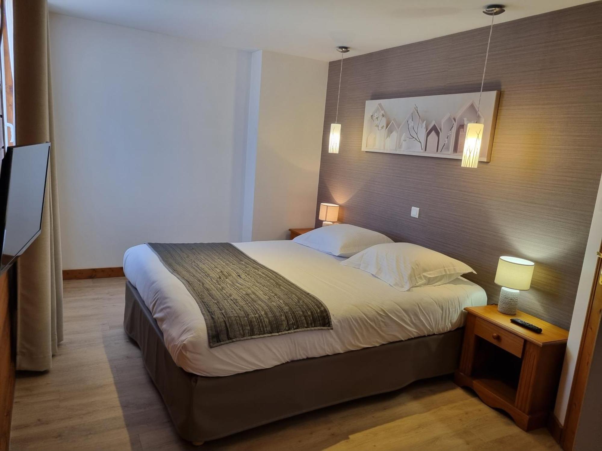 Hotel Saint-Pierre بونتارليه المظهر الخارجي الصورة