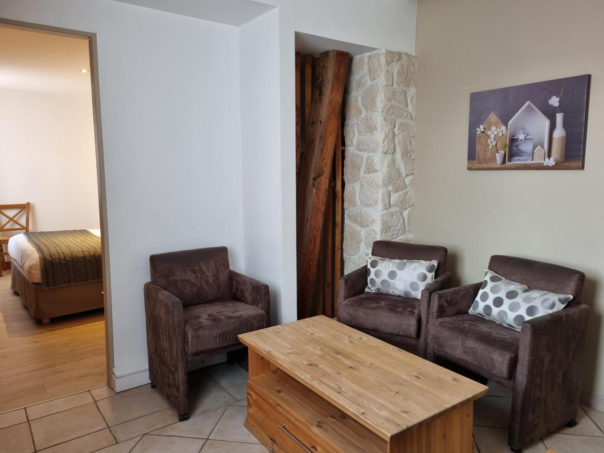 Hotel Saint-Pierre بونتارليه المظهر الخارجي الصورة